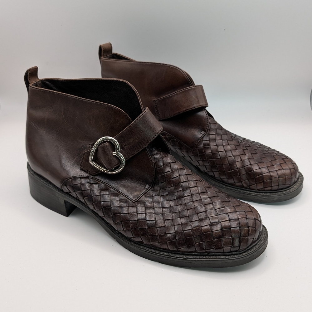 Brighton Brown Leather Woven Shoes